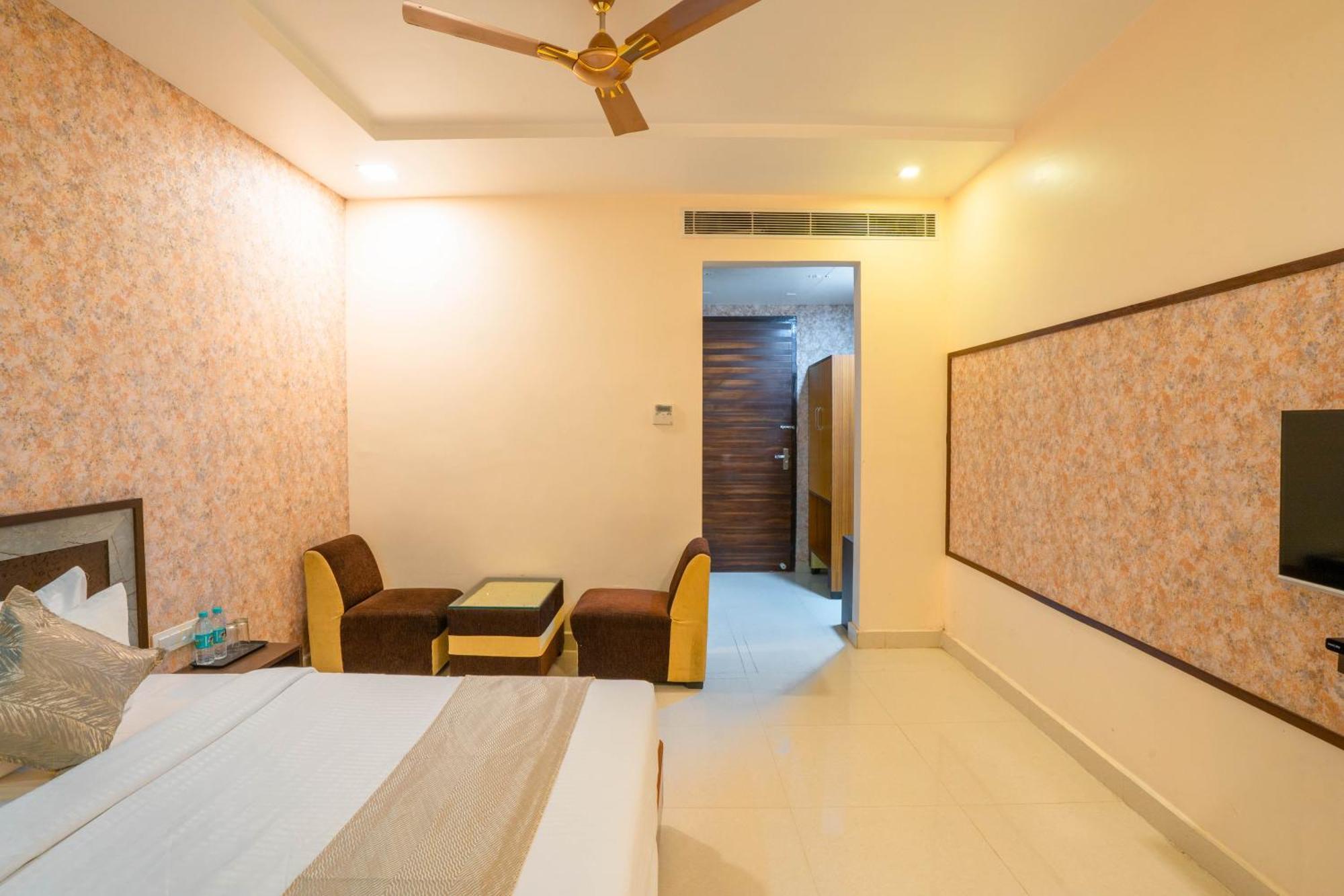 Kiaara Hotel 3*